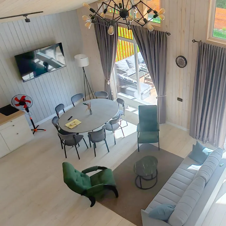 Коттедж Большой коттедж на берегу Истринского водохранилища — Логиново