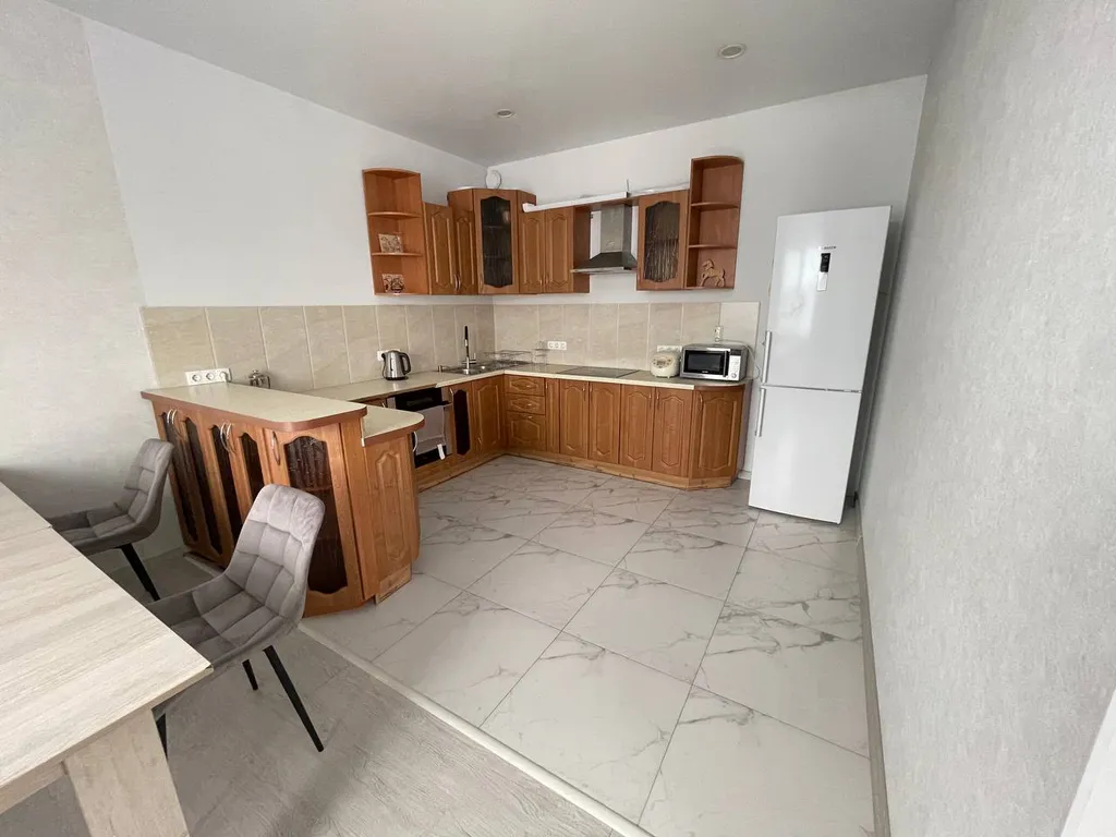 Уютный двухэтажный дом в черте города для отдыха и работы