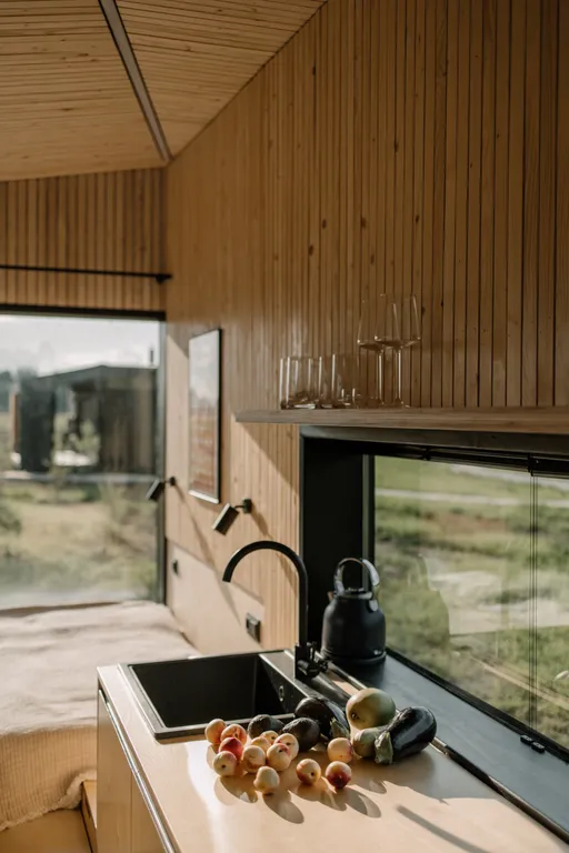 Глэмпинг - Панорамные дома на ферме Nomad Houses