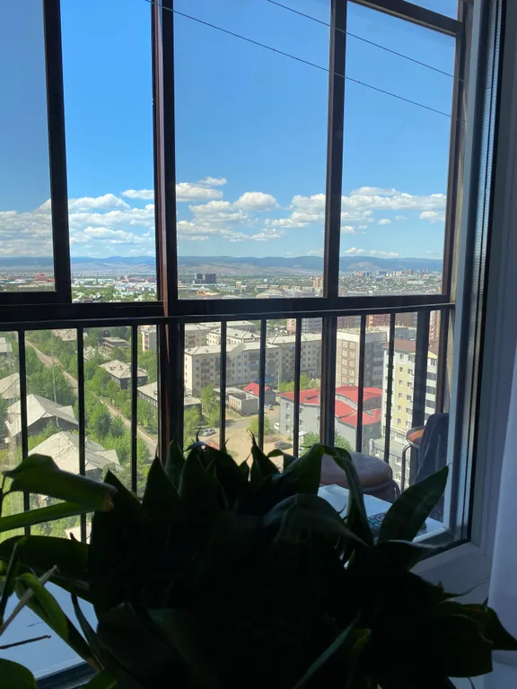 Уютная евродвушка с видом на город