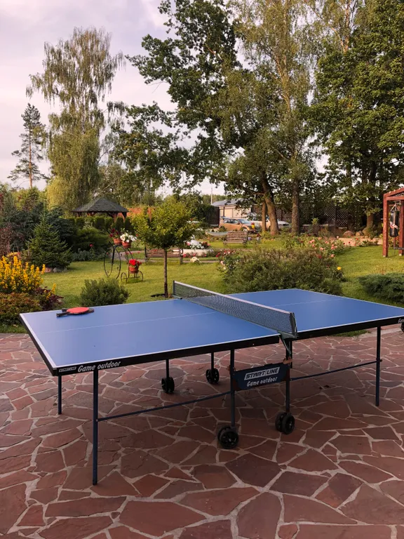 Дом у пруда