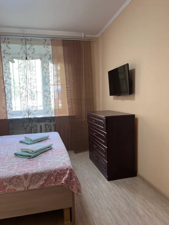 Абсолютный центр, евротрешка с 2 отдельными спальнями и гостиной