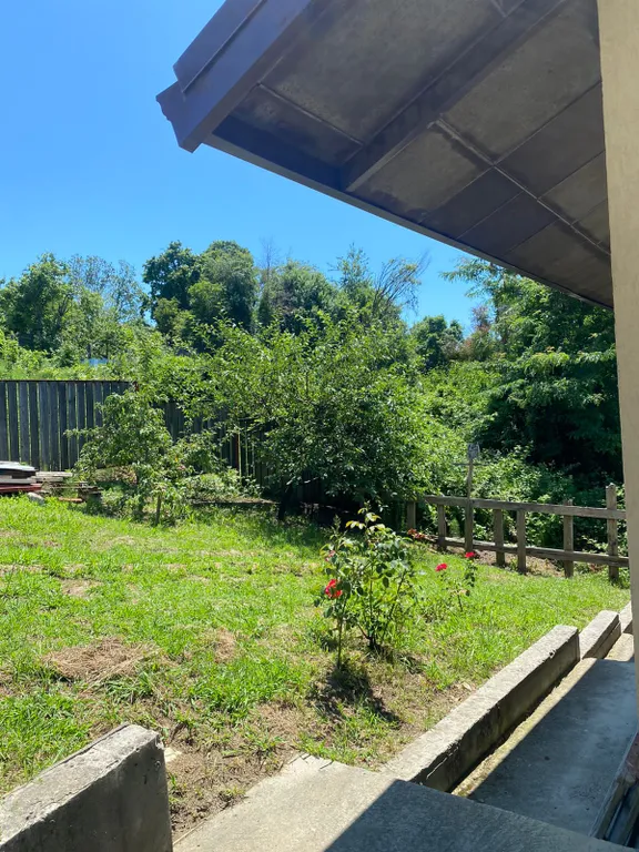 Дом в тихом месте у моря