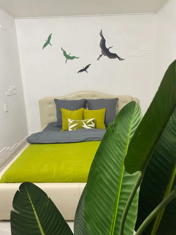 Уютная яркая квартира в самом сердце центра города — аренда посуточно в Кропоткин