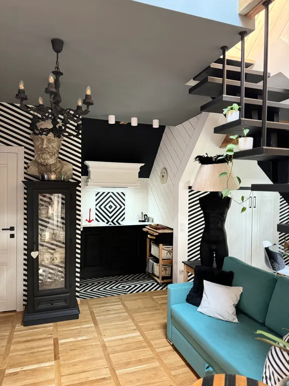 Двухуровневые апартаменты 33/3 house с камином и мангалом