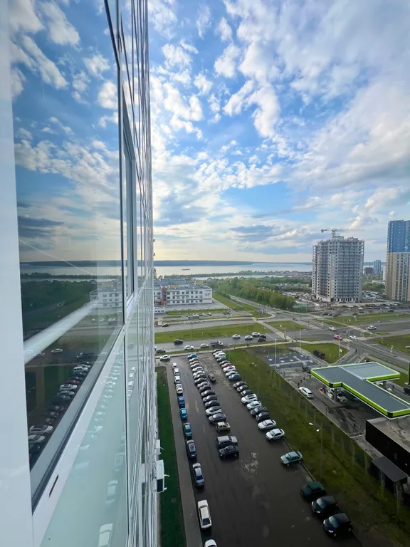 Студия с видом на Каму