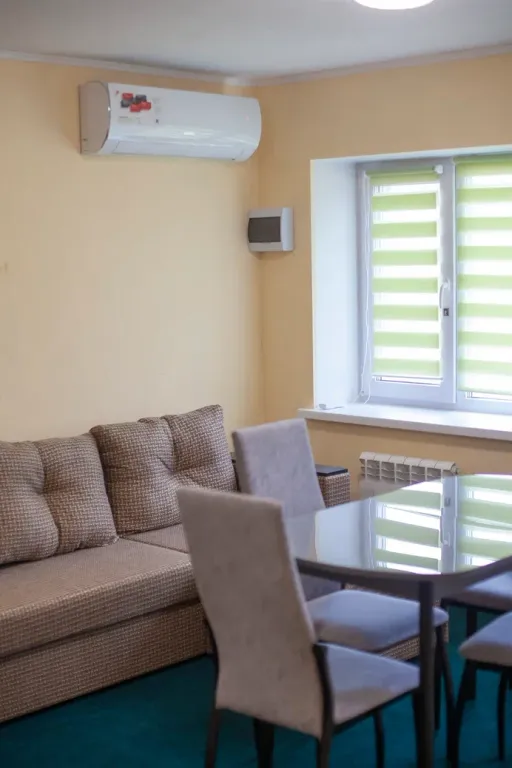 Домик четырёхместный с беседкой и мангалом