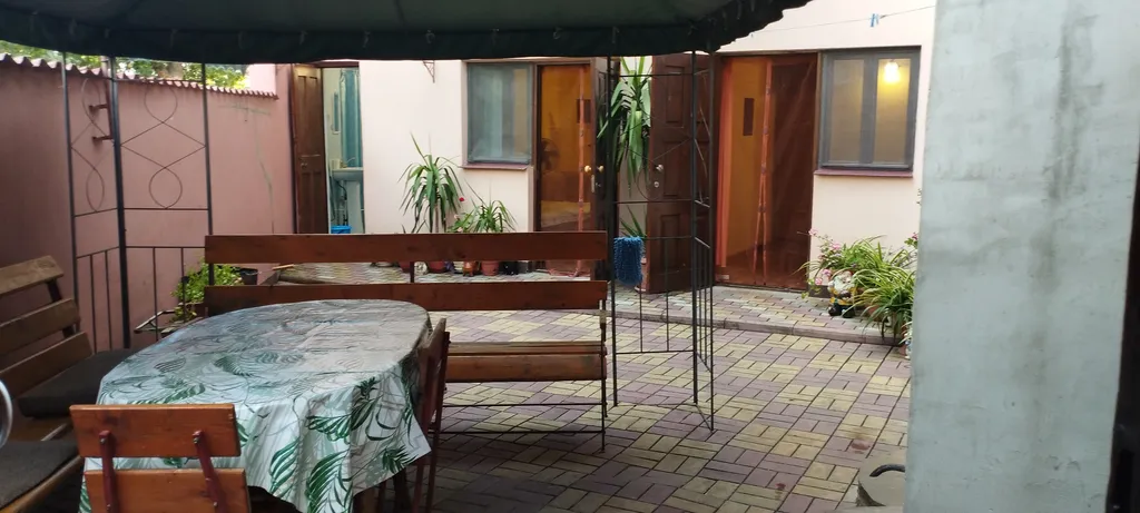 Летний домик рядом с морем, со своей зоной отдыха