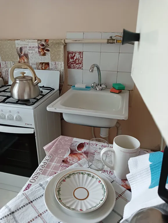 Гостеприимная комната у метро, 30 минут до центра