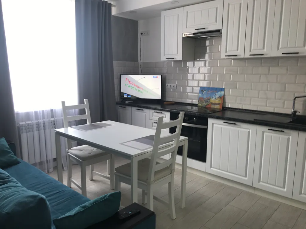 Квартира Уютная новая двухкомнатная квартира в центре города — Евпатория