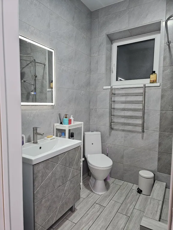 Евро студия в спокойном и тихом месте