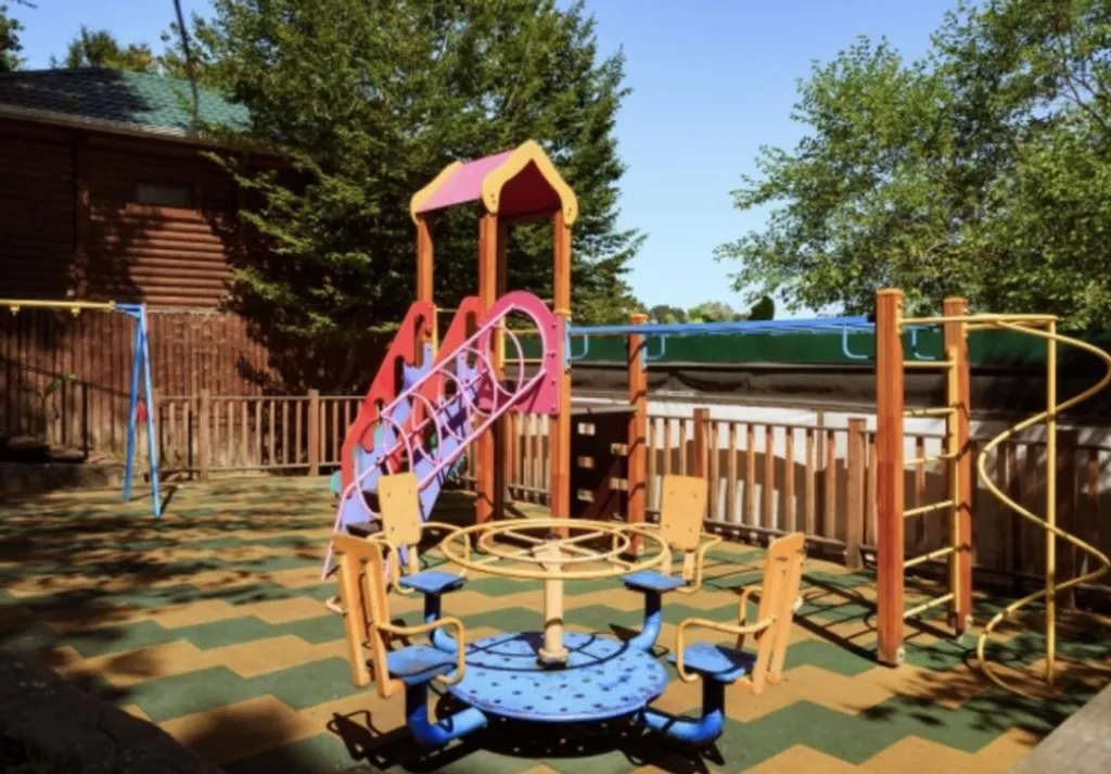 Коттедж на озере