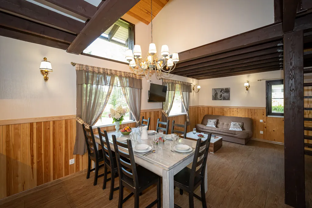 Коттедж 5-комнатный Дом — аренда посуточно в Васильево