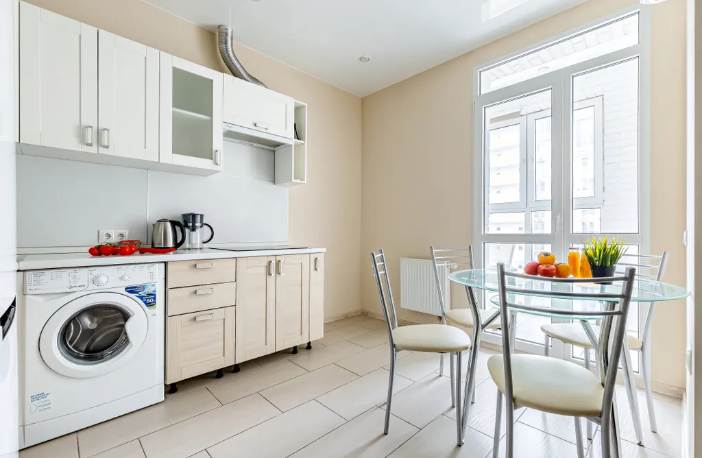 Квартира Квартира Евродвушка в центре, жк «большой», балкон с рабочим местом, чисто — Краснодар