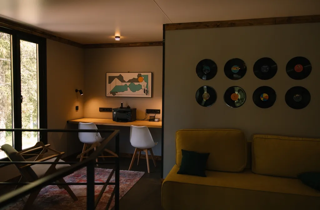 Дом из металлических морских контейнеров