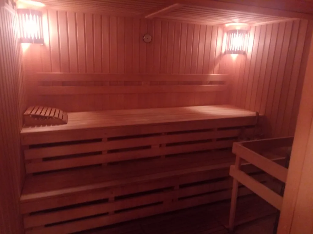 Дом+круглогодичный теплый бассейн