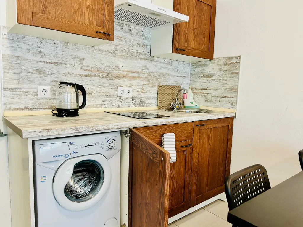 Просторная студия у метро Котельники в 2 минутах