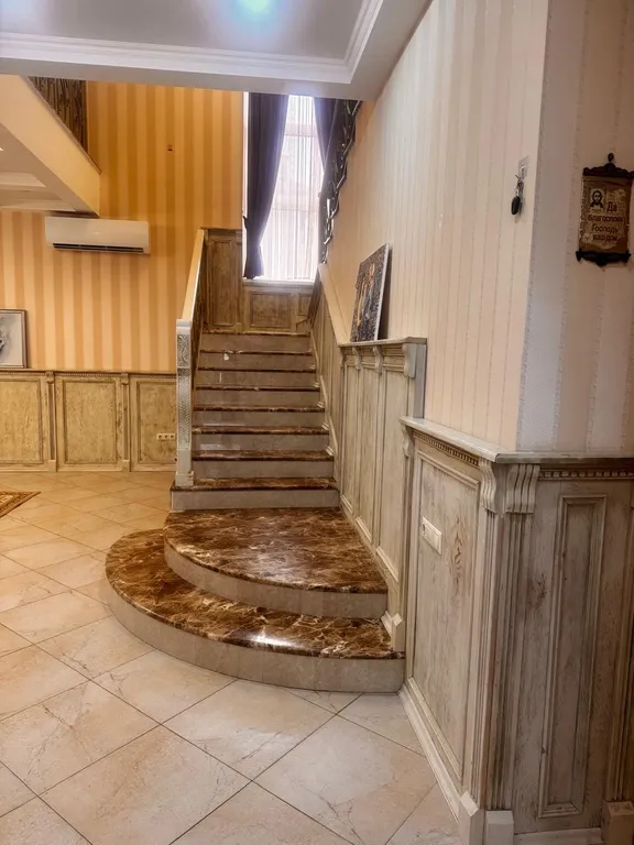 Большой дом с видом на Олимпийский парк