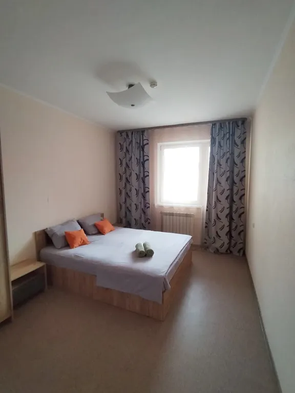 Уютная 2-комнатная квартира возле ТЦ Аура — аренда посуточно в Сургут