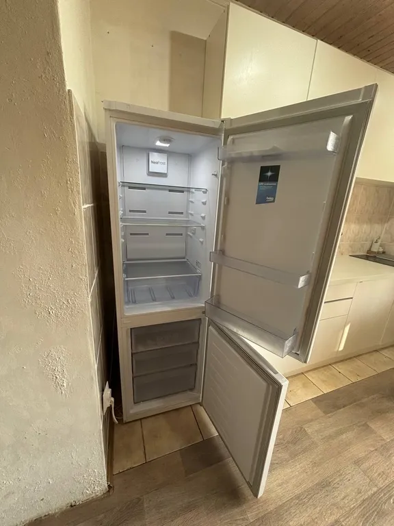 Коттедж Просторный дом в зеленой зоне города — Адлер