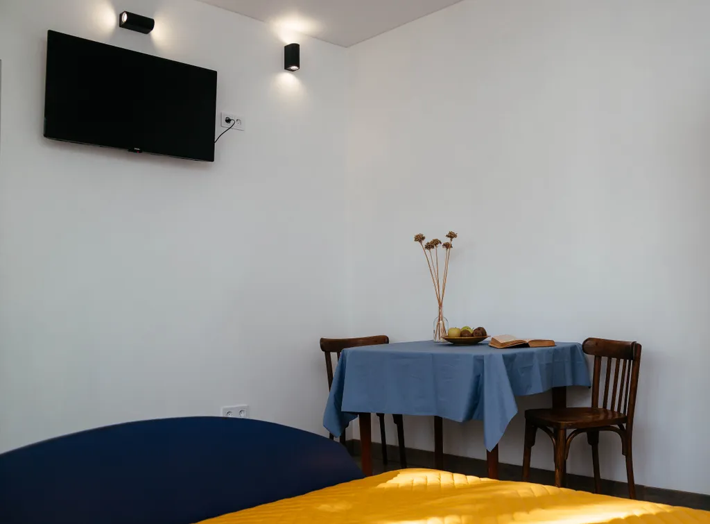 Квартира Квартира в центре с отдельным входом и парковкой под окном — Ярославль