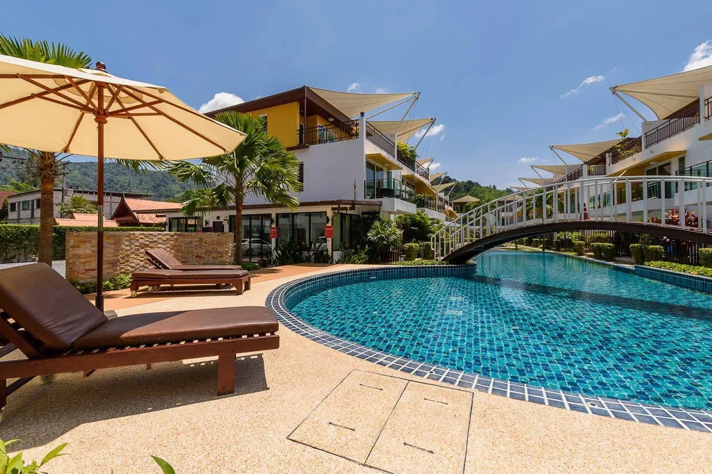 Таунхаус с тремя спальнями, Камала, Пхукет