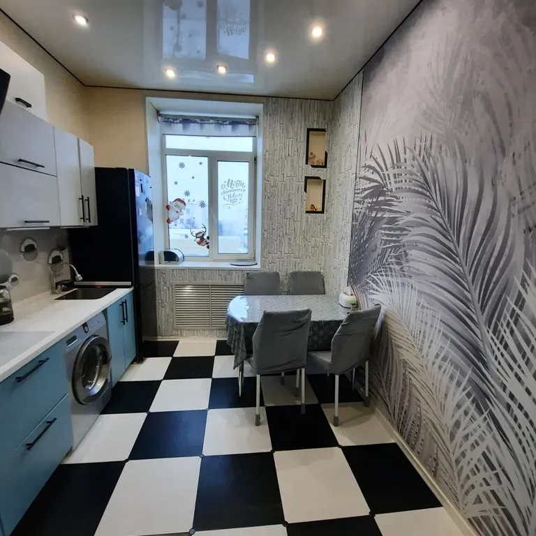 Уютная, чистая квартира, в самом центре города — аренда посуточно в Магадан