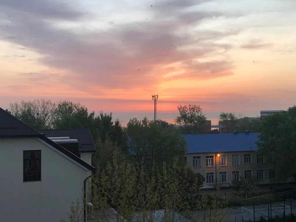 Квартира в двух минутах от берега моря и парка с хорошим ремонтом