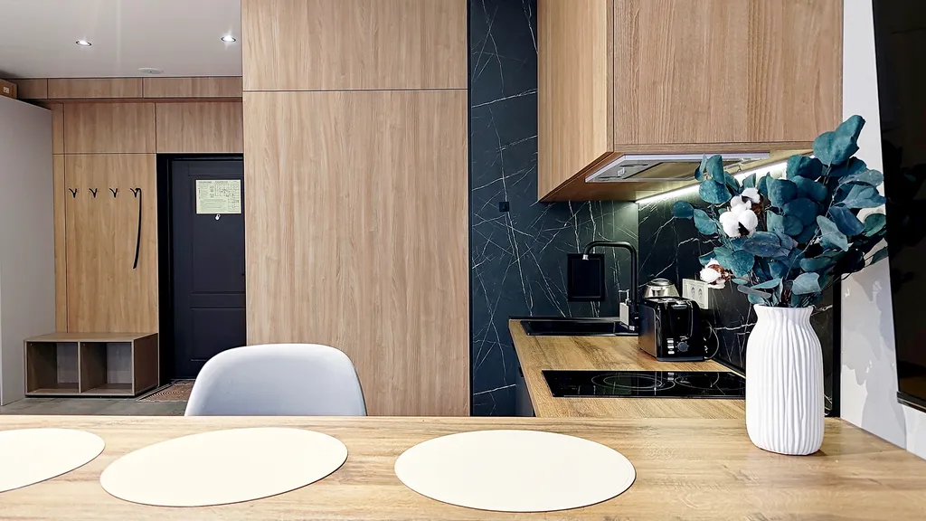 Просторная студия в центрое+бассейн и сауна