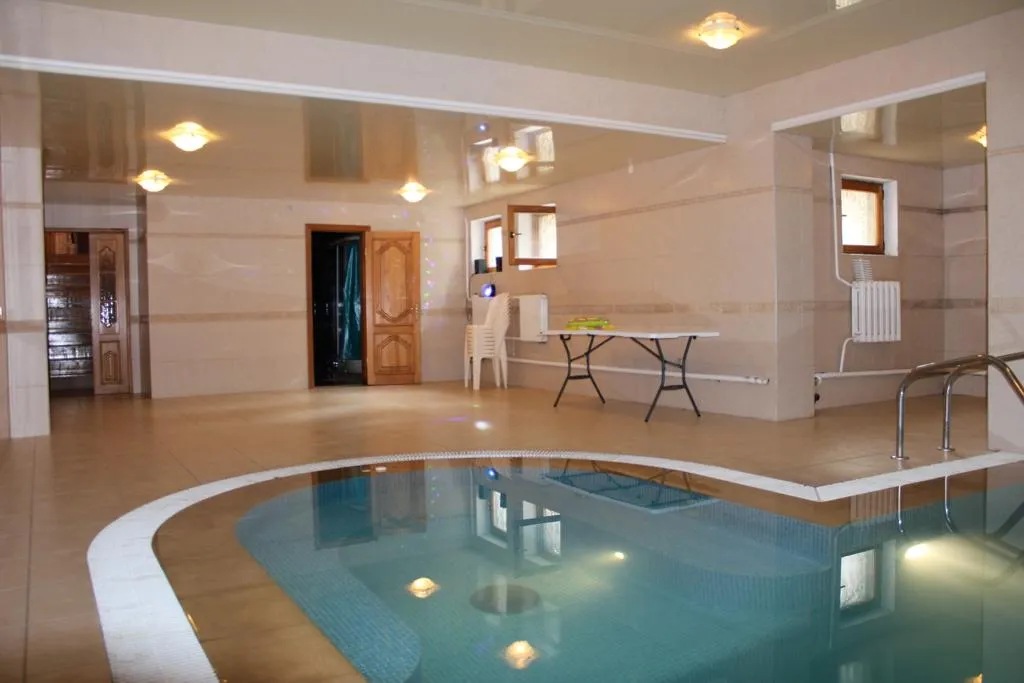 Дом рядом с парком Краснодар с банькой и бассейном