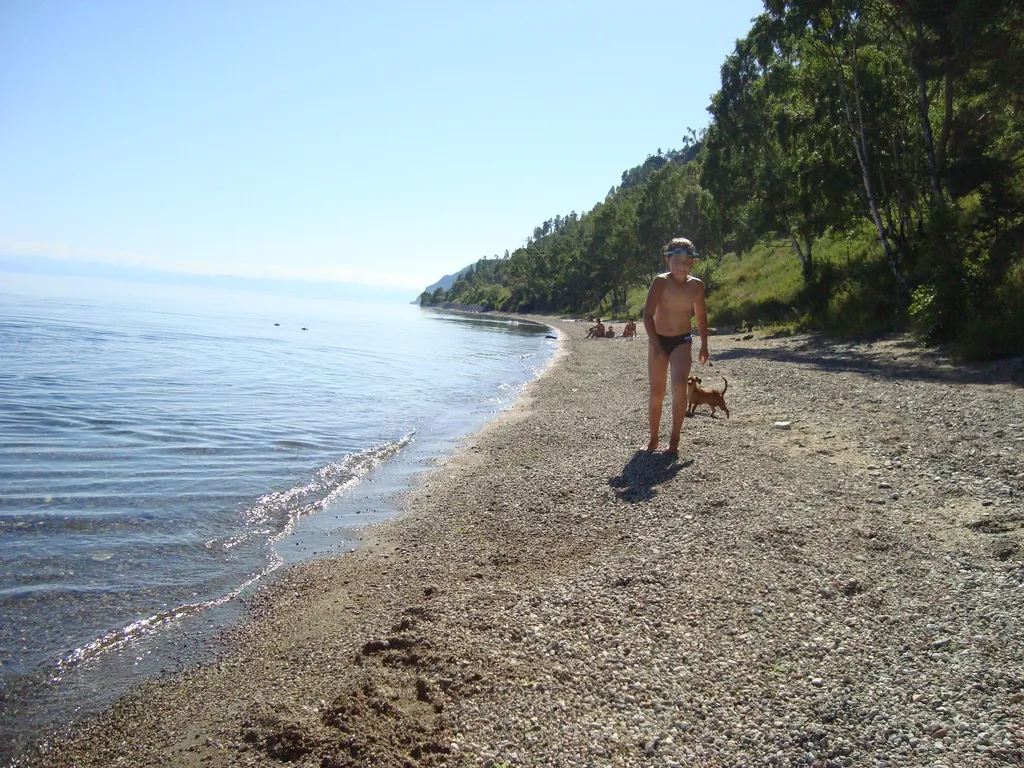 Дом на озере Байкал