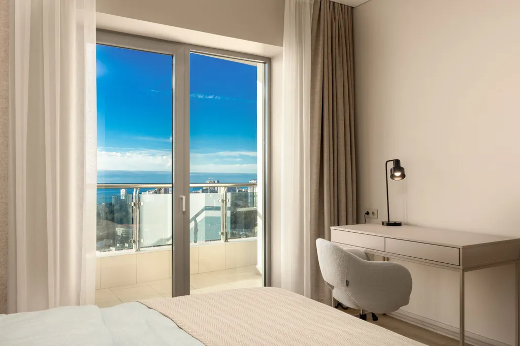 Элитная видовая квартира с прямым видом на море