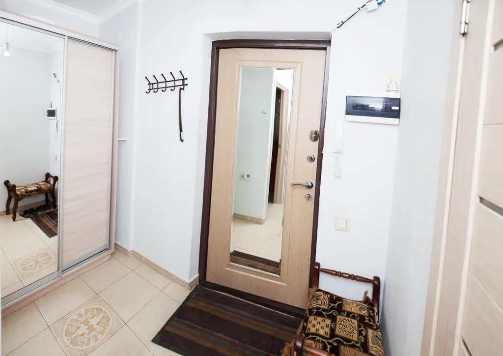 Комфортная квартира с новой кроватью и новым матрасом.