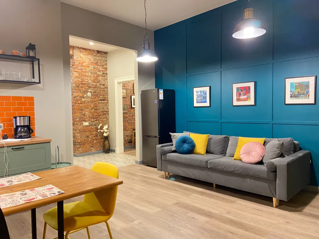 Квартира 4-комнатная Квартира — Санкт-Петербург