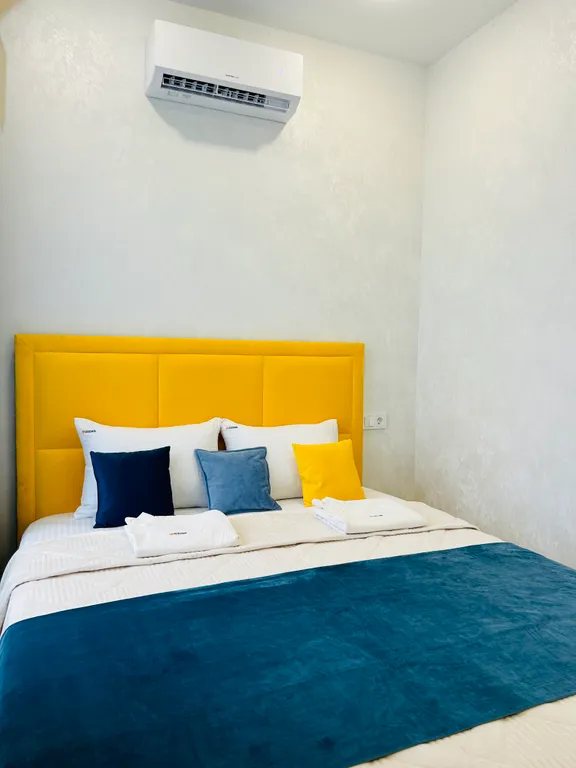 Квартира ЖК Арт Лайт Сити апартаменты с отдельной спальней — Сириус