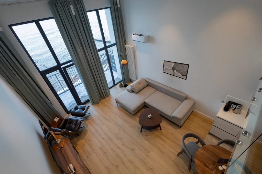 Балтийский мыс двухуровневый с панорамным видом на море