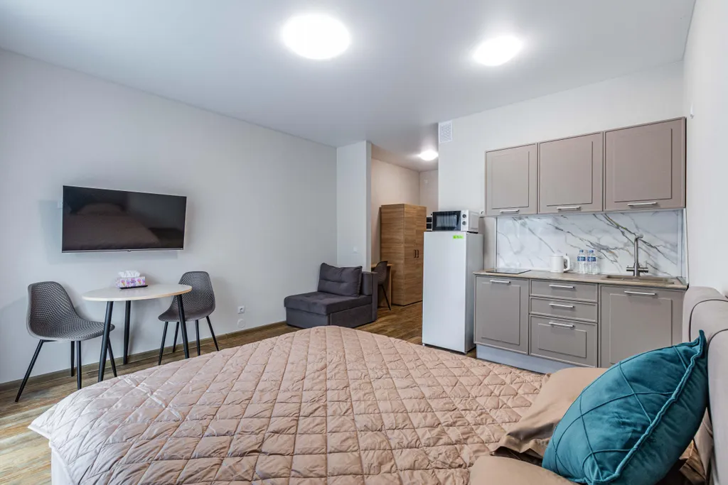 Студия с террасой и лаунж-зоной в центре