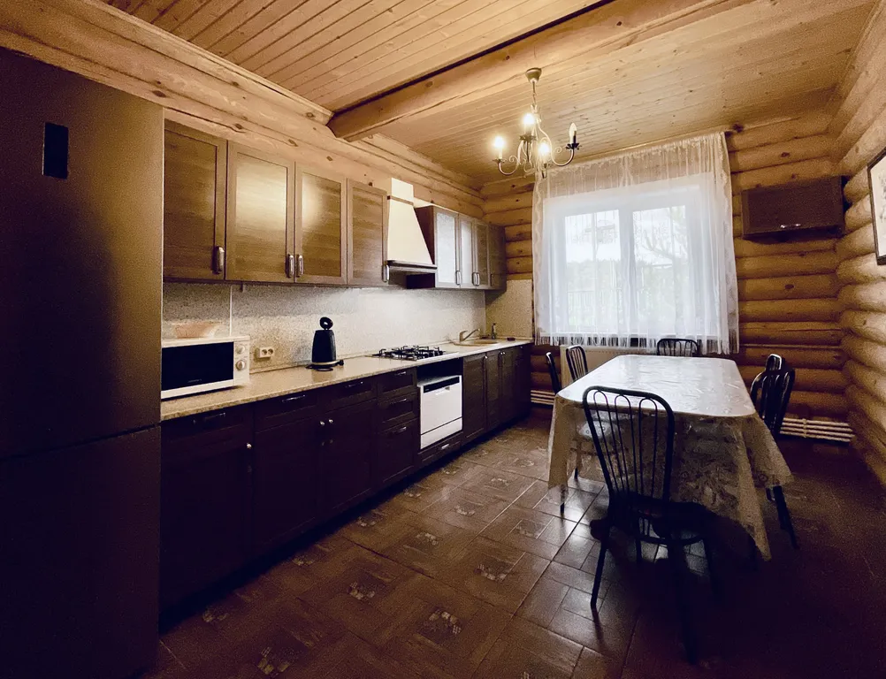 Тёплый и уютный дом Пирамида