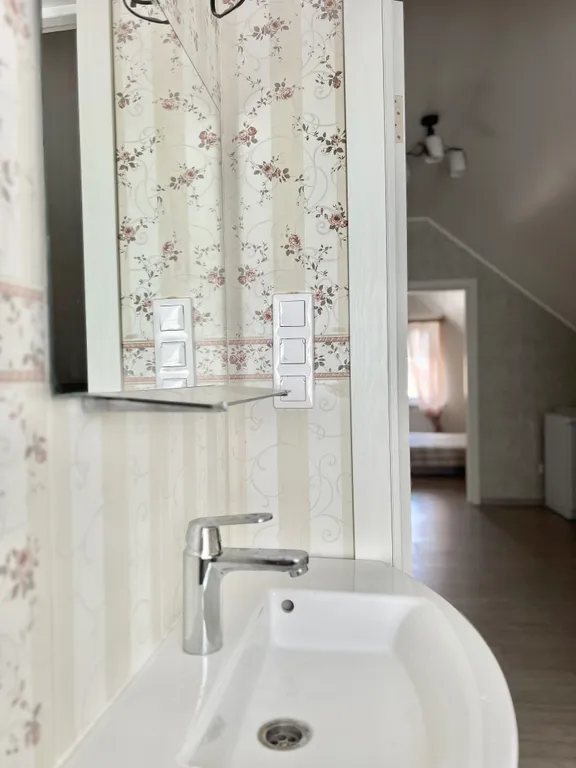 Загородный дом 5 спален с бассейном и большой территорией