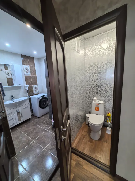 Двухкомнатная квартира возле моря