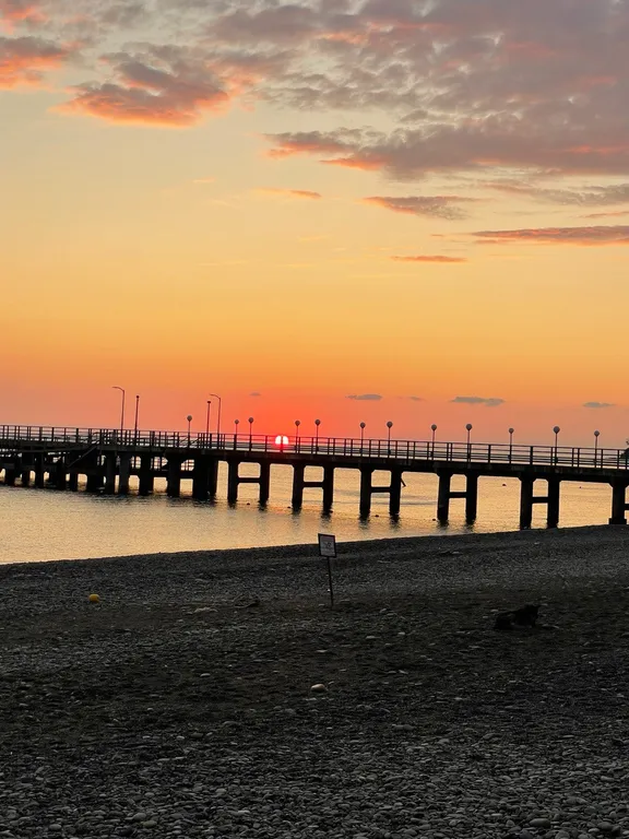 Просторный двухуровневый апартамент в стиле лофт в комплексе Меридиан