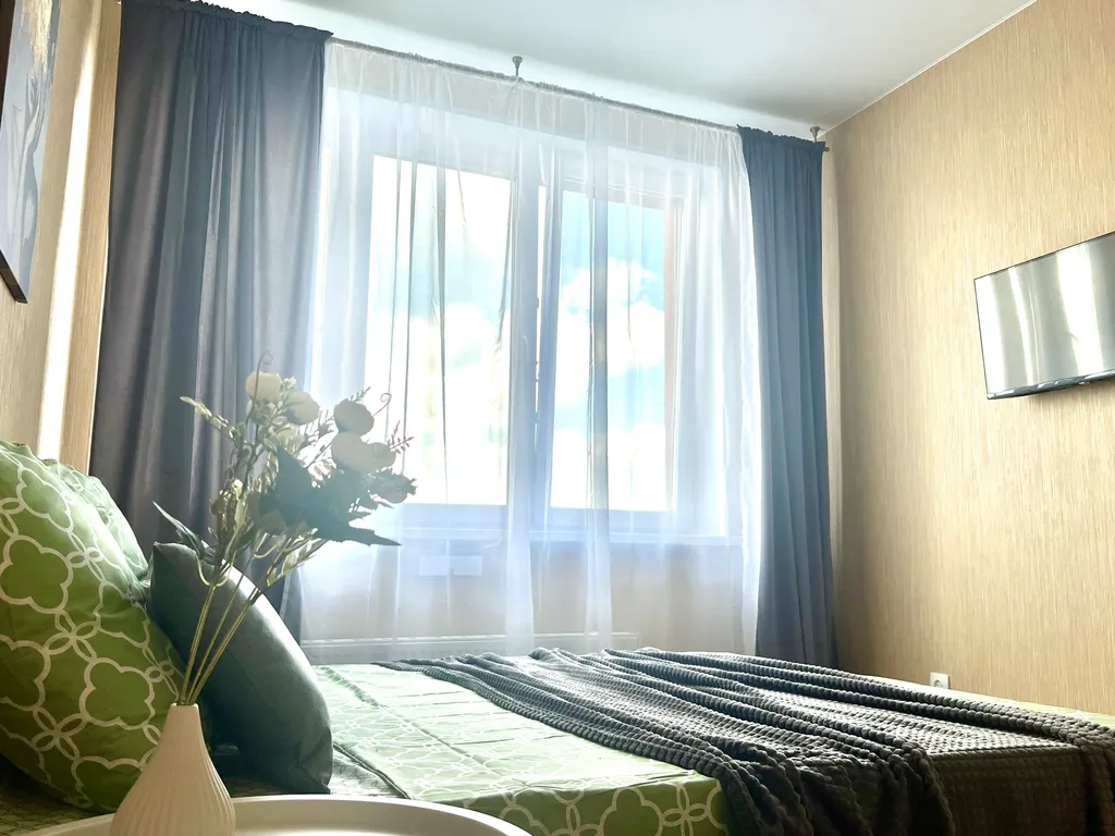 Уютная евродвушка в центре с видом на пруд