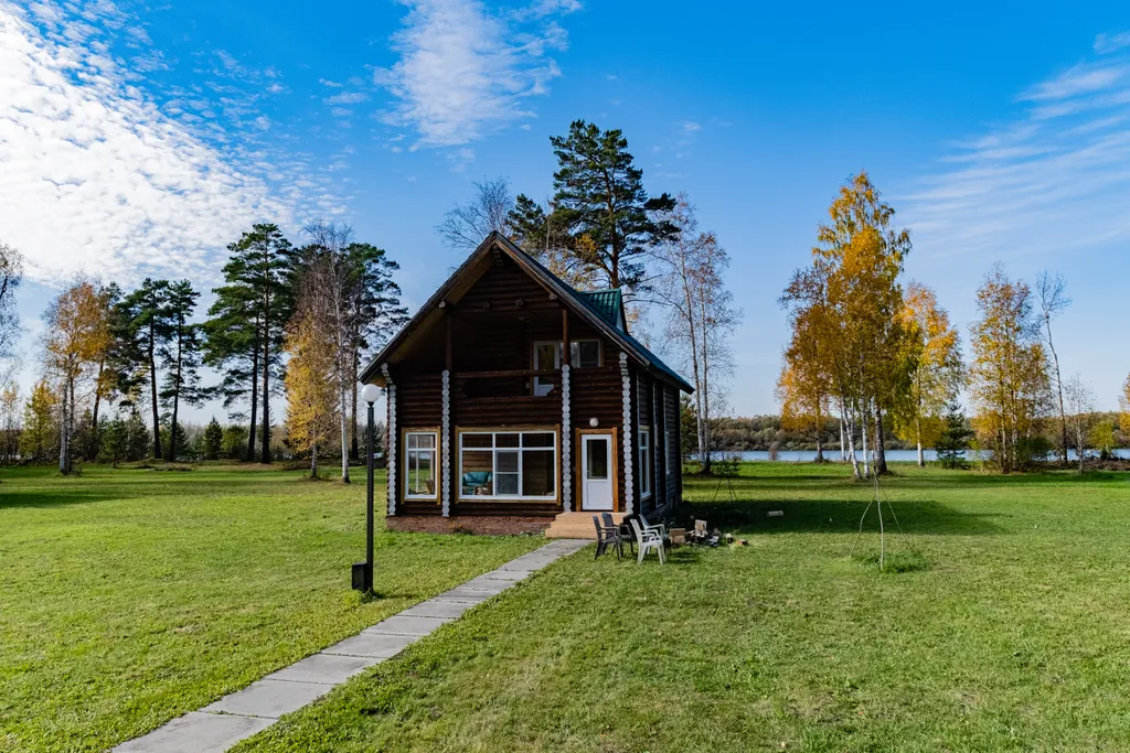 Комфортный дом у реки