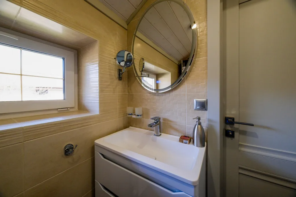 Коттедж Коттедж с сауной и тренажерным залом на территории — Москва