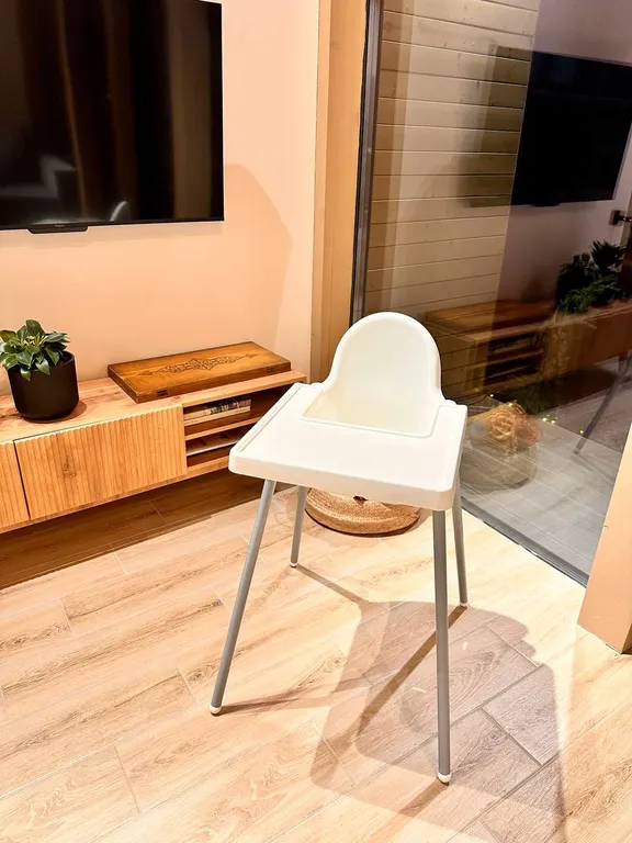 Новый панорамный барнхаус с сауной на лесном участке