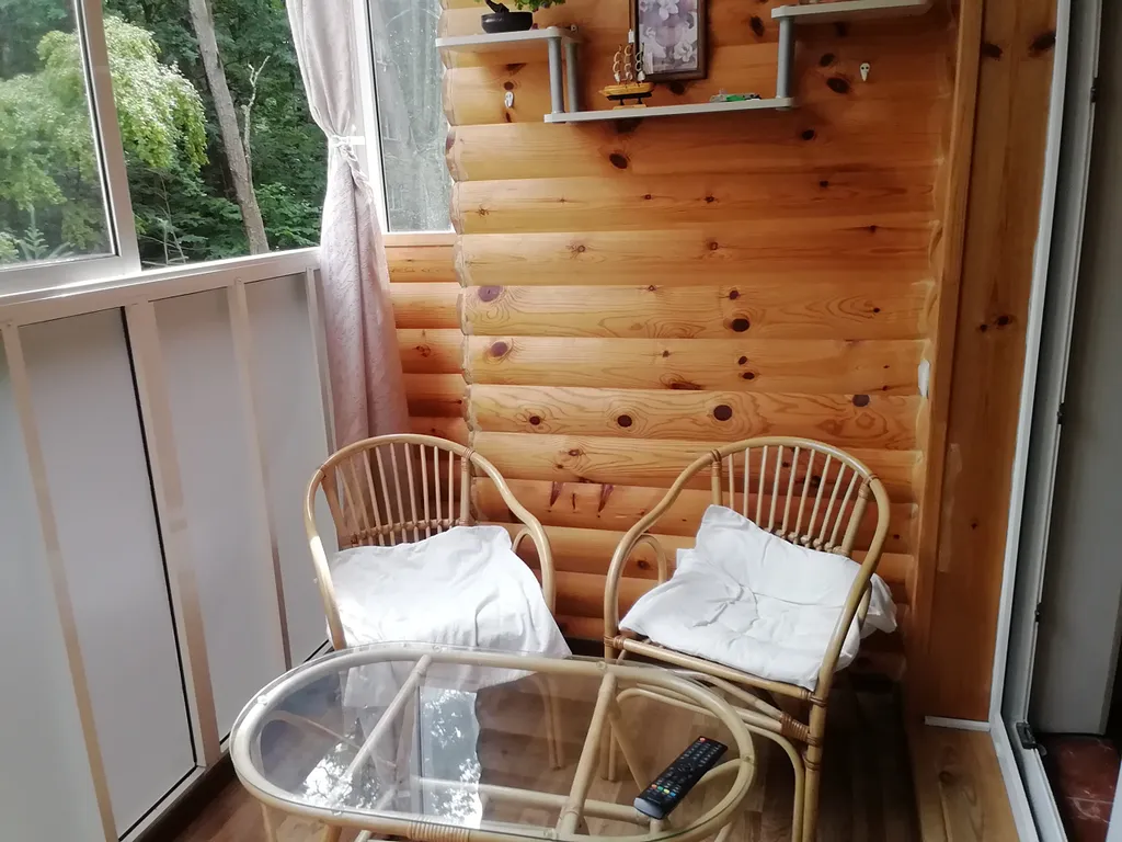 Квартира у моря, с видом на озеро и сосновый бор