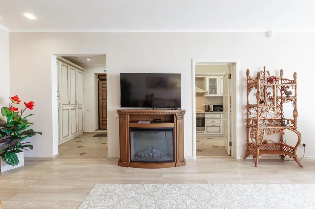 4-комнатная Квартира