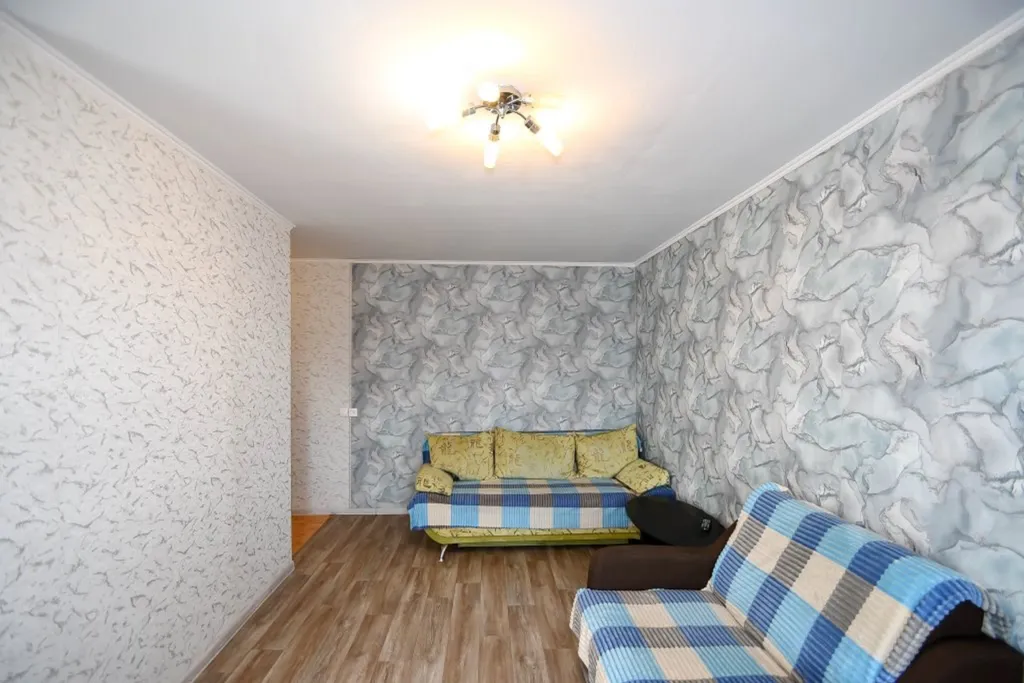 Квартира 2-комнатная Квартира — Омск