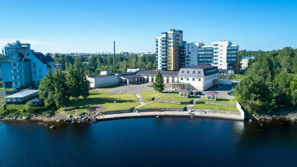 Квартира с дизайнерским ремонтом на набережной Онежского озера