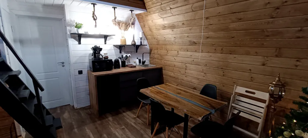 Гостевой дом Black Aframe 2